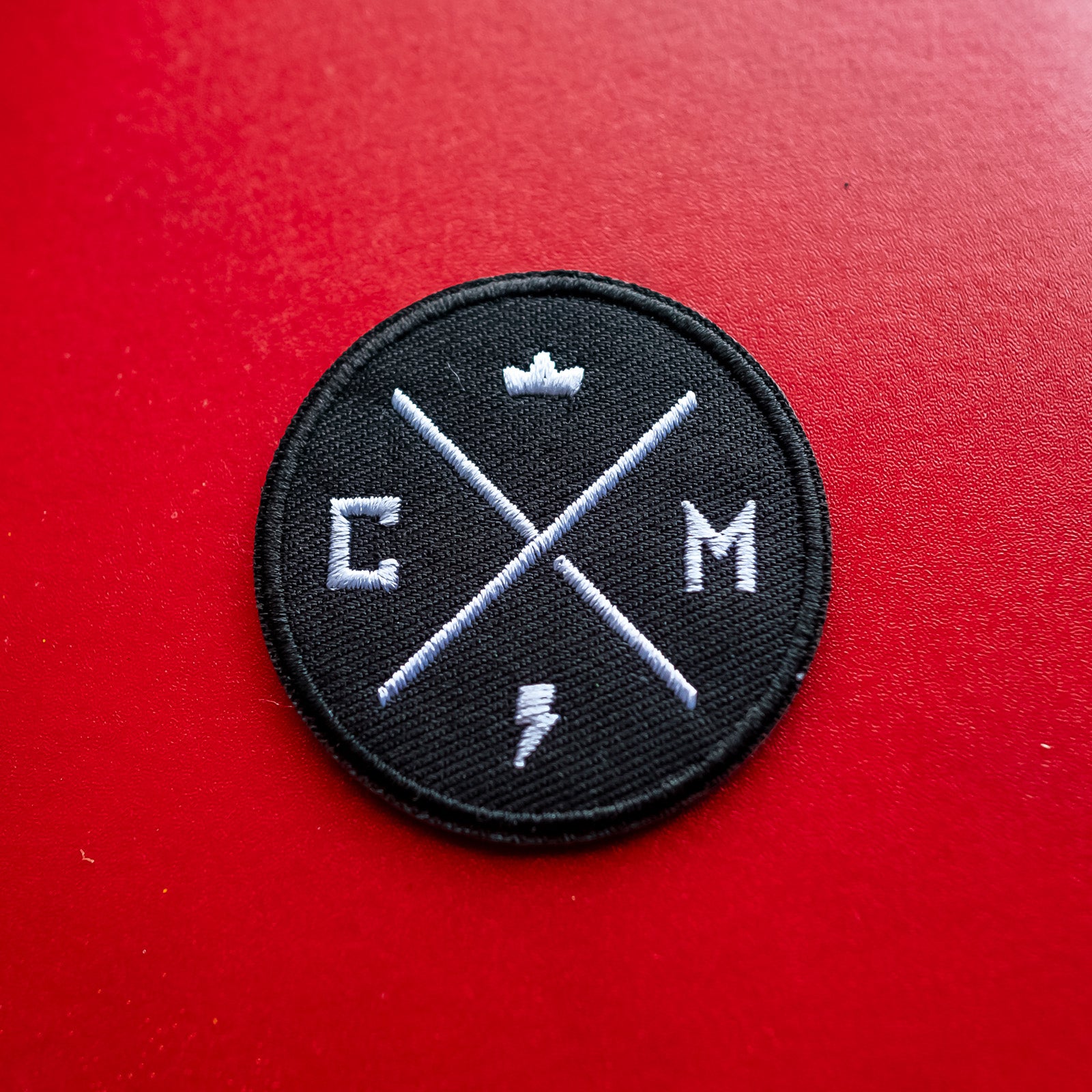crown moto legend design patch round patch, embroidered patch, crown, lightning bolt, lifestyle, classic, trendy