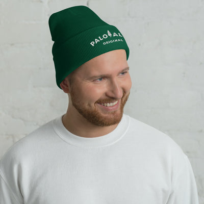 Man wearing green Palo Alto Original fine ribbed knit beanie